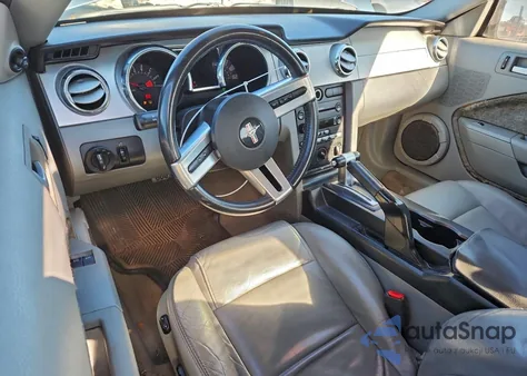 2007 Ford Mustang z USA, uszkodzony, nr VIN 1ZVFT80NX75369504